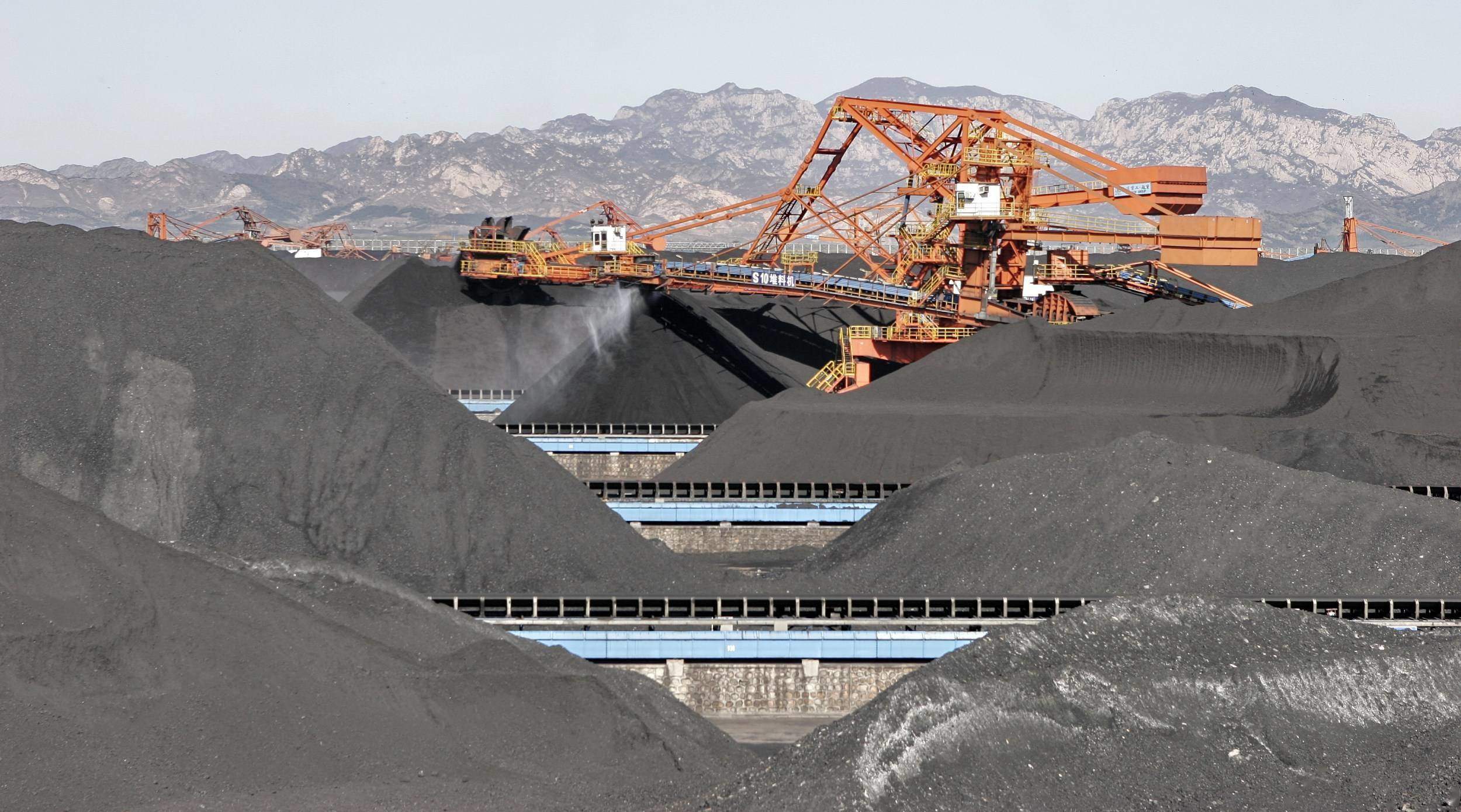 China's import Mongolian coking coal prices move lower amid demand woes