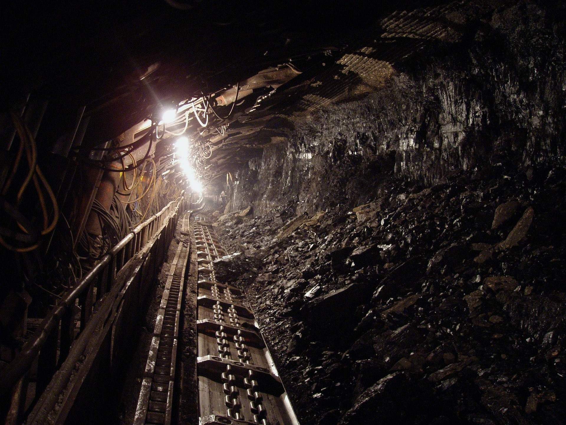 China issues most comprehensive revision of coal mine safety rules in decades