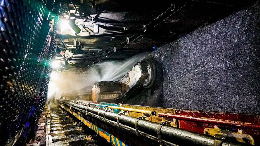 Shaanxi tightens coal mine safety with strict accident penalties in Q4